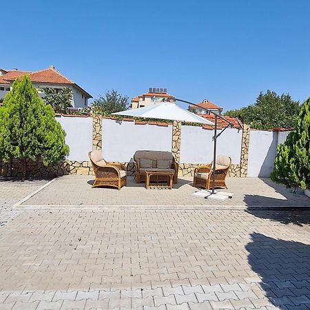 Sineva Guest House Ravda Exterior photo