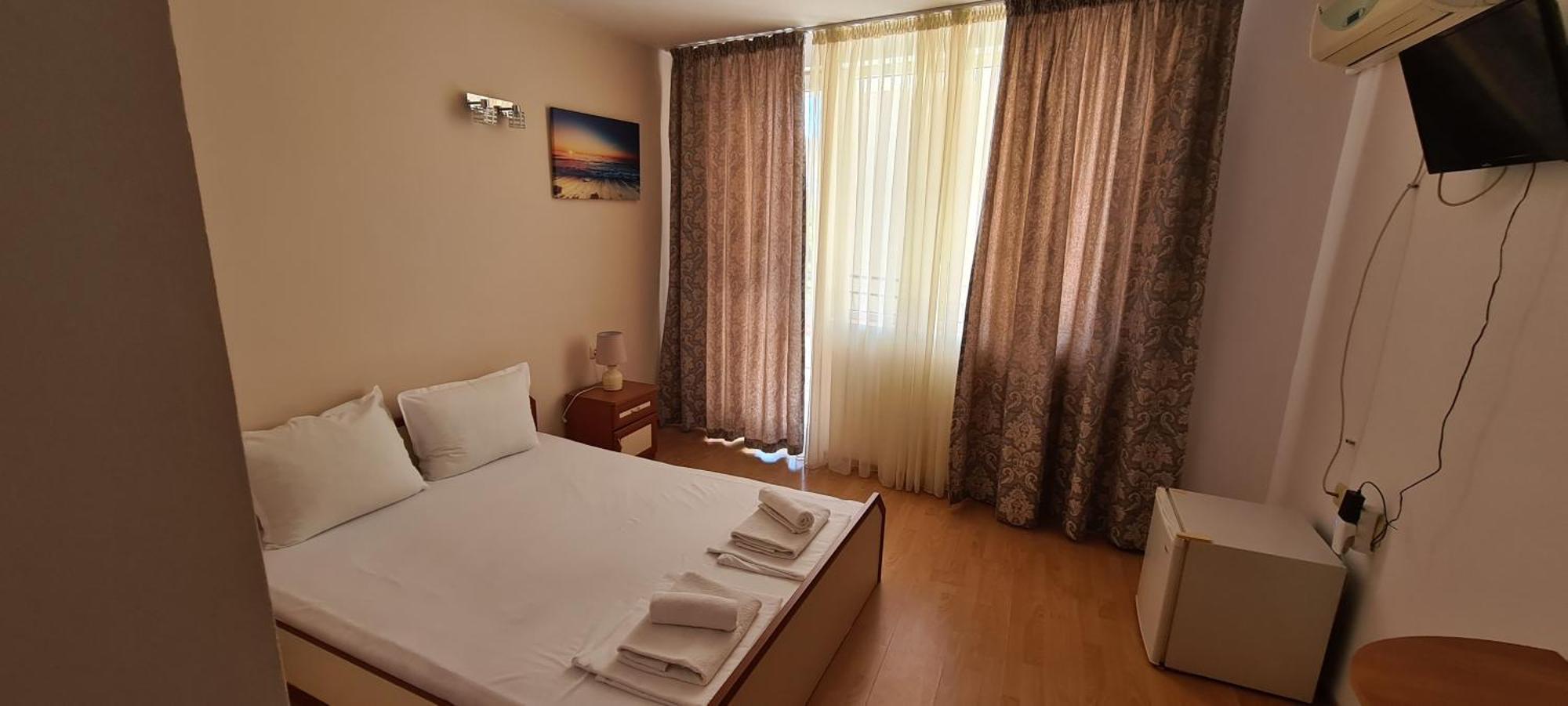 Sineva Guest House Ravda Exterior photo